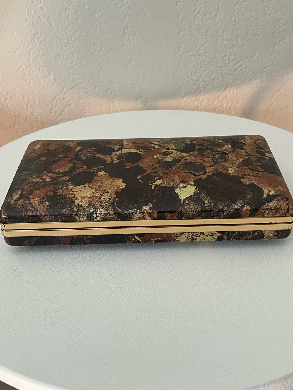 MELE Vintage Jewelry Box in Rose Gold and Mustard Velvet Hardshell Clamshell - Picture 4 of 4